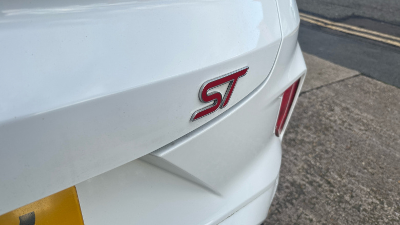 Ford Puma ST 1.5 EcoBoost ST 5dr Petrol Hatchback